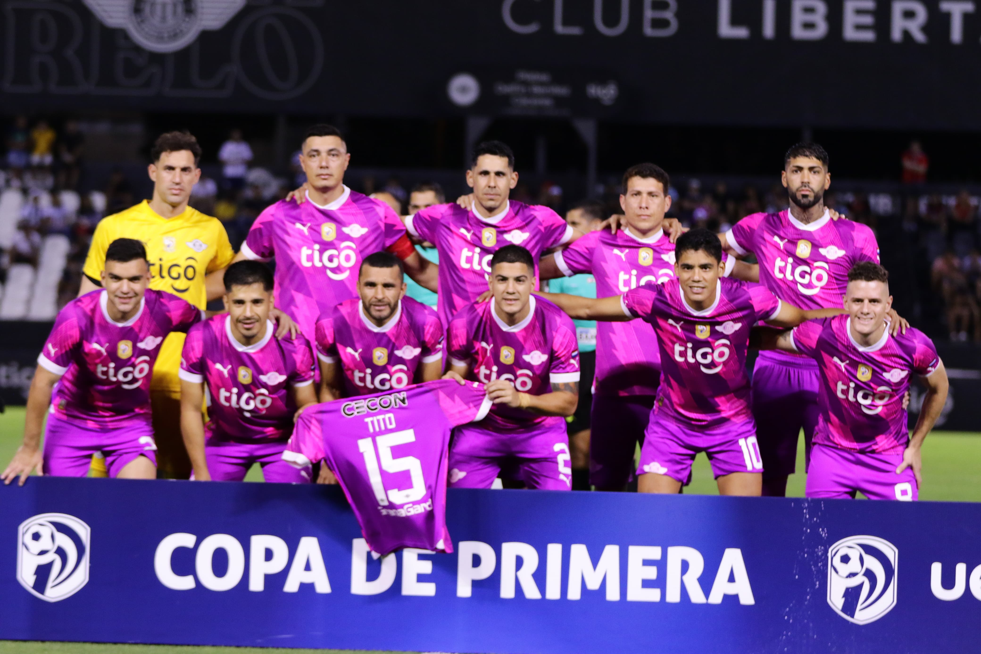COVID-19: Uruguay prepara el regreso del fútbol profesional con test a los  jugadores